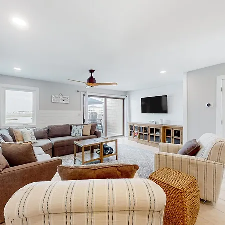 Heron Harbour 220-02